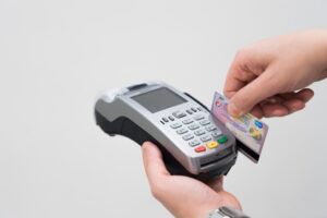 Milhas ou Pontos? Descubra as Diferenças e Escolha o Programa Ideal para Você