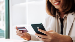 Limite do cartão de crédito: dicas para aproveitar sem se endividar